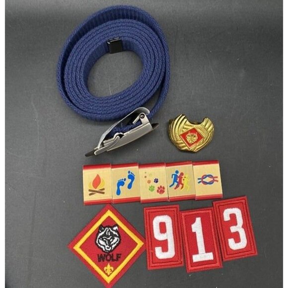 LOT Cub Boy Scouts Belt Neckerchief Slide Wolf Patch Bobcat Pin Belt Slides